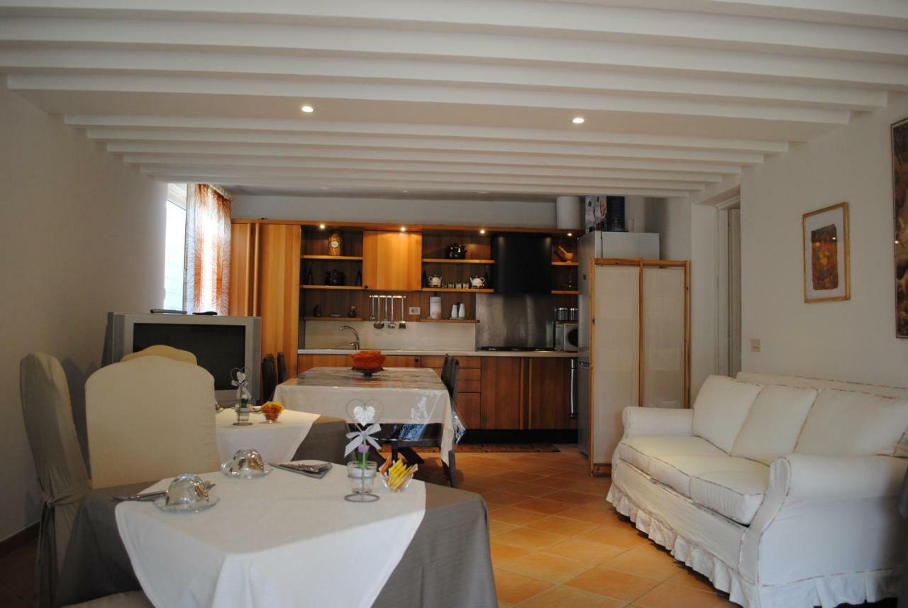 نيتّونو Villa Regina B&B المظهر الخارجي الصورة
