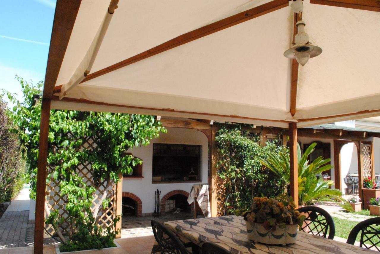 نيتّونو Villa Regina B&B المظهر الخارجي الصورة