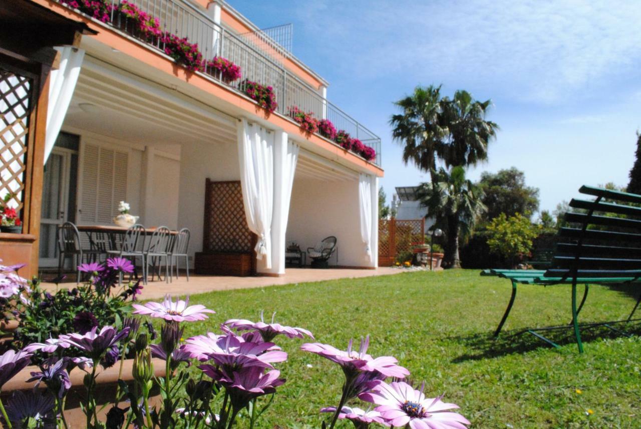 نيتّونو Villa Regina B&B المظهر الخارجي الصورة