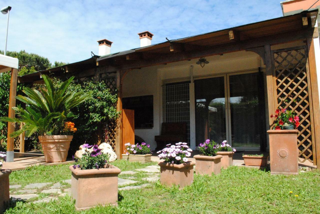 نيتّونو Villa Regina B&B المظهر الخارجي الصورة
